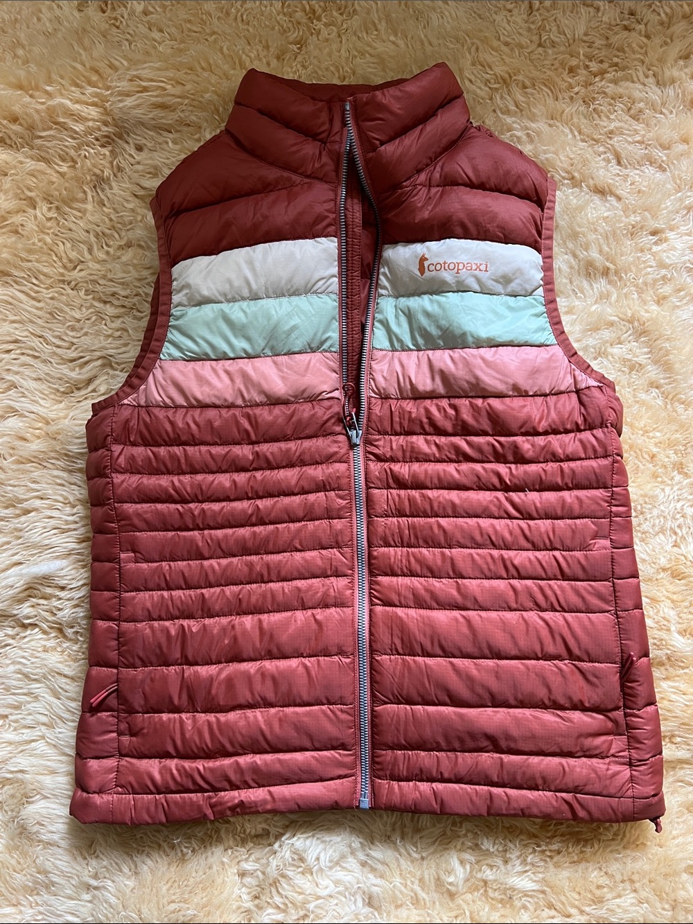 Cotopaxi Women's Fuego Down Vest Faded Brick Stripes